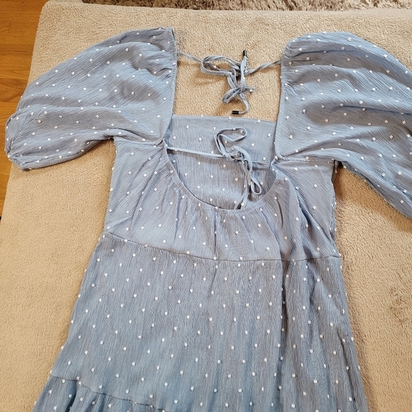 Moon River Back Cut-Out Clip Dot Tiered Midi Dress From Anthropologie - Picture 11 of 16